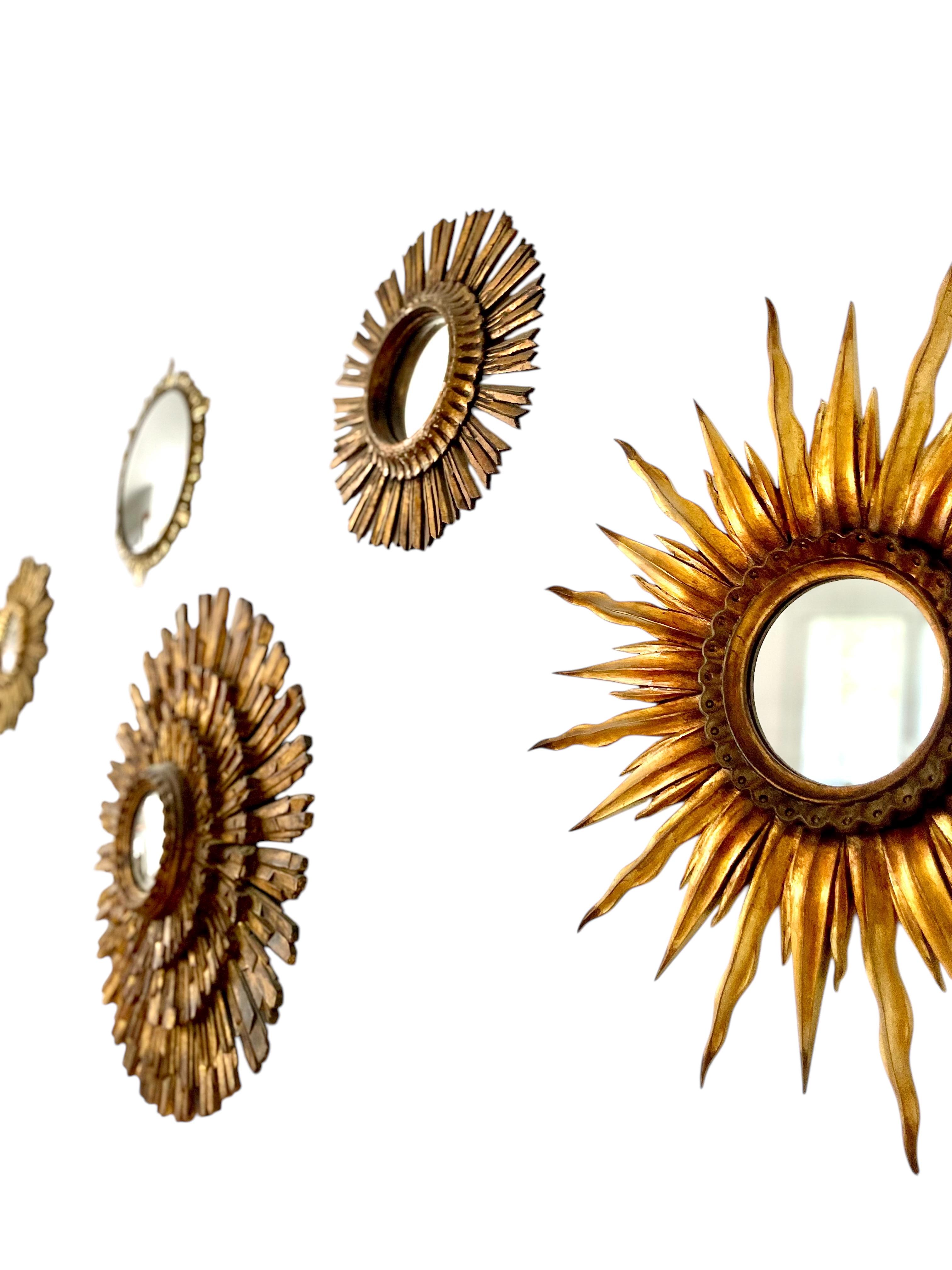 Giltwood Sunburst Wandspiegel (20. Jahrhundert) im Angebot