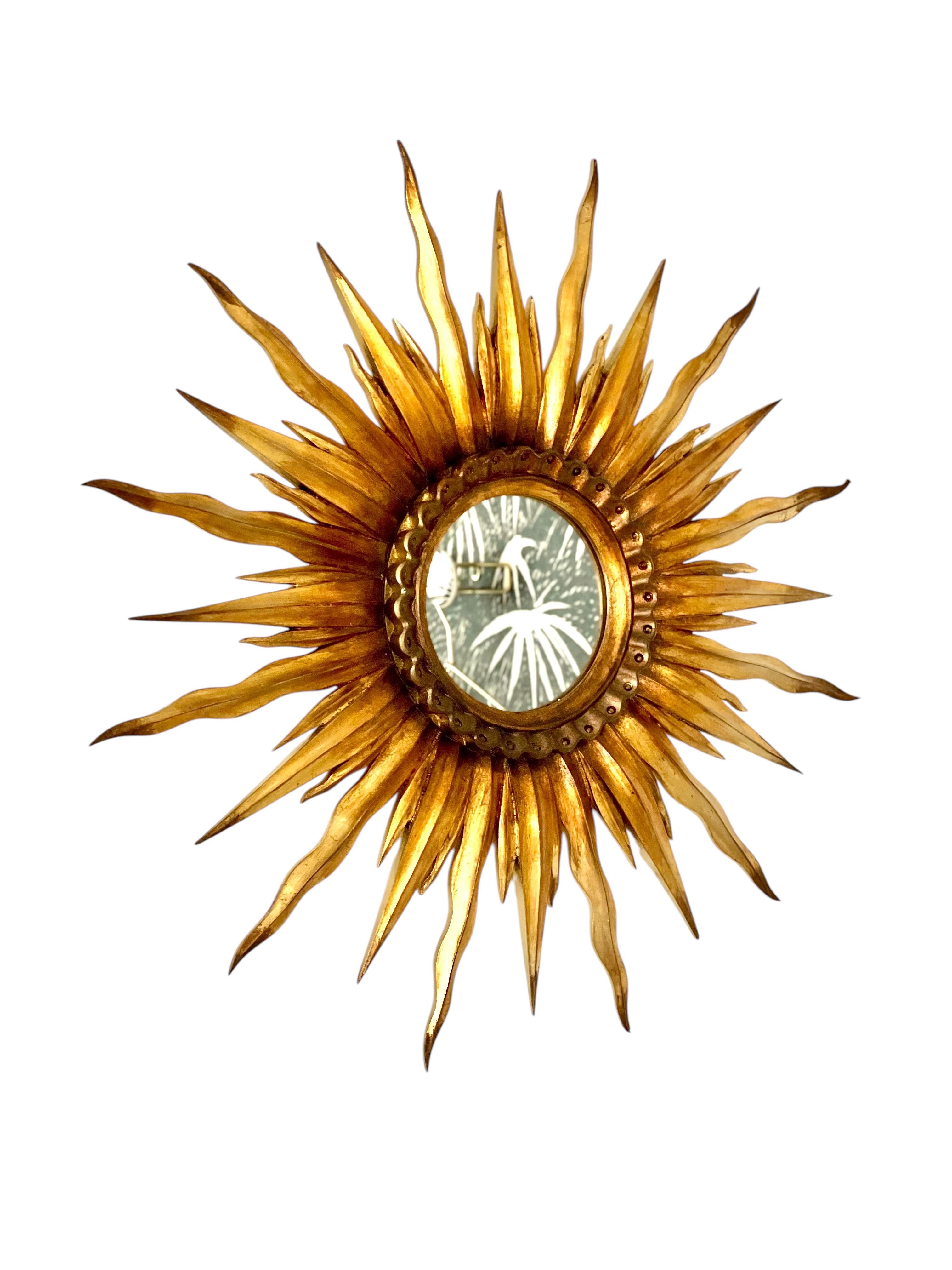 Giltwood Sunburst Wandspiegel im Angebot 1