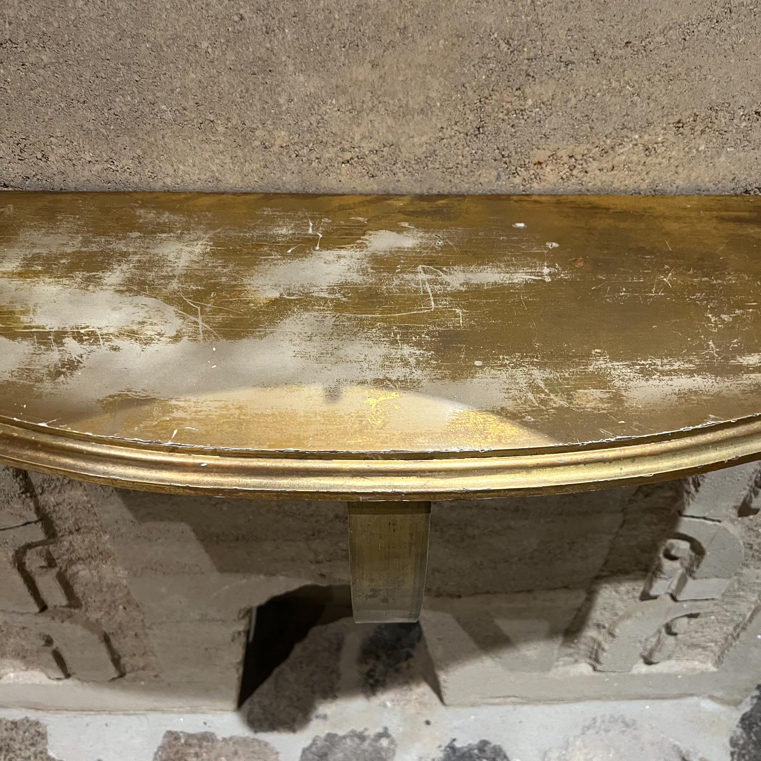 Mid-20th Century Lovely Giltwood Wall Console Table in Goldleaf with Bronze Base 1950s Italy For Sale