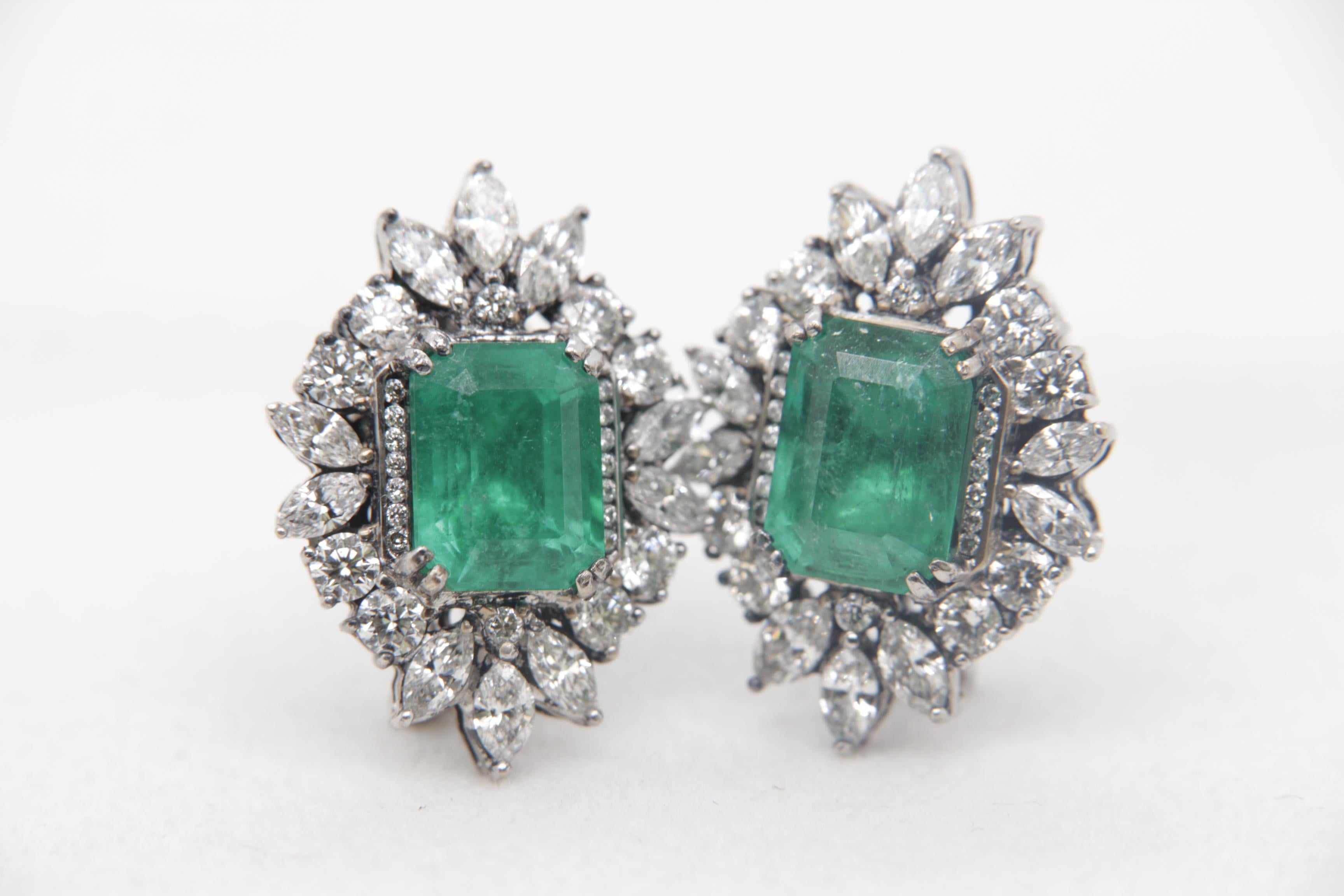 GIM Certified Emerald and Diamond Earring in 18 Karat Gold 1