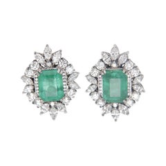 GIM Certified Emerald and Diamond Earring in 18 Karat Gold