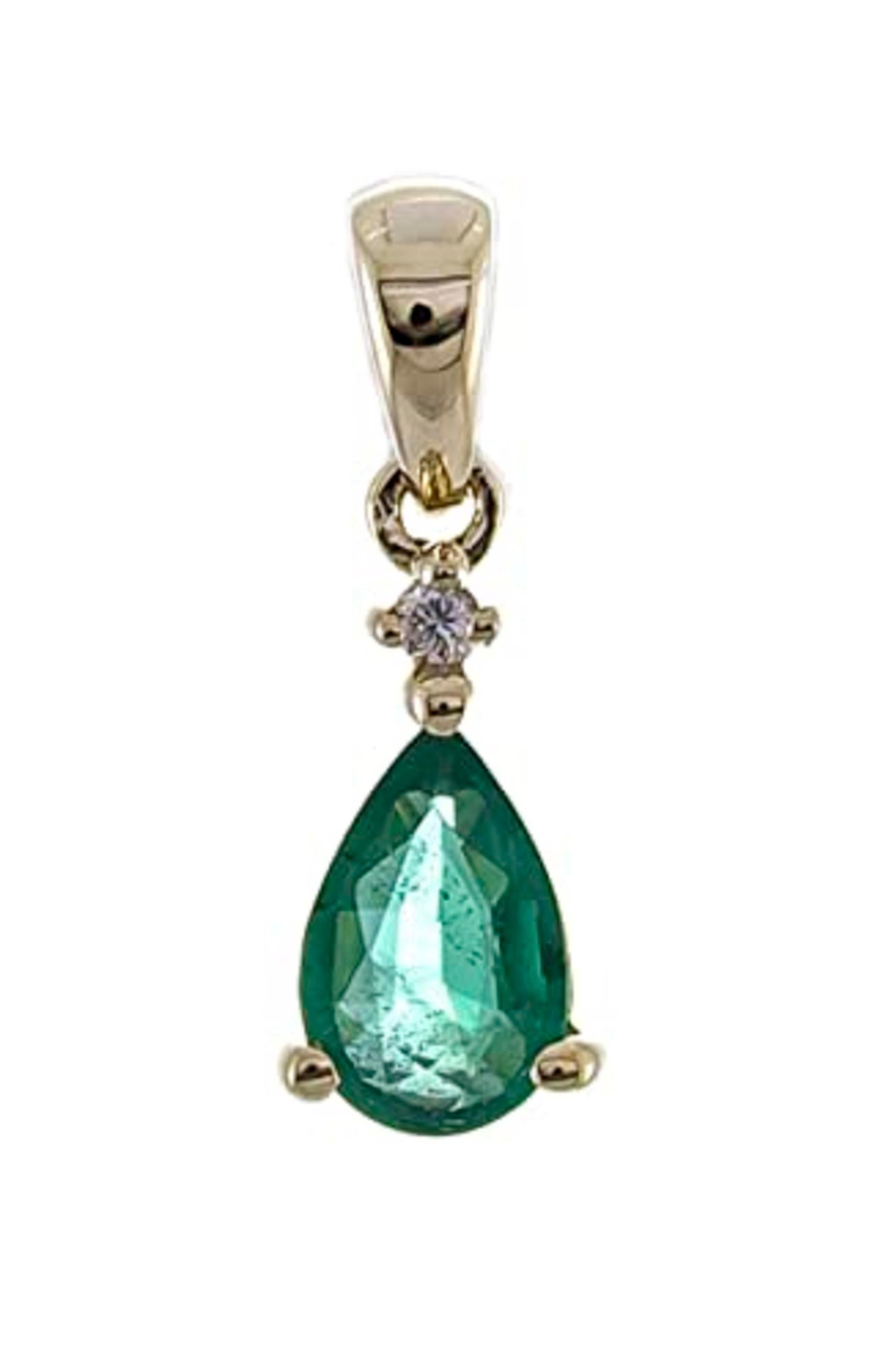 Art Deco Gin and Grace 10K Yellow Gold Natural Zambian Emerald Pendant with Round Diamond For Sale