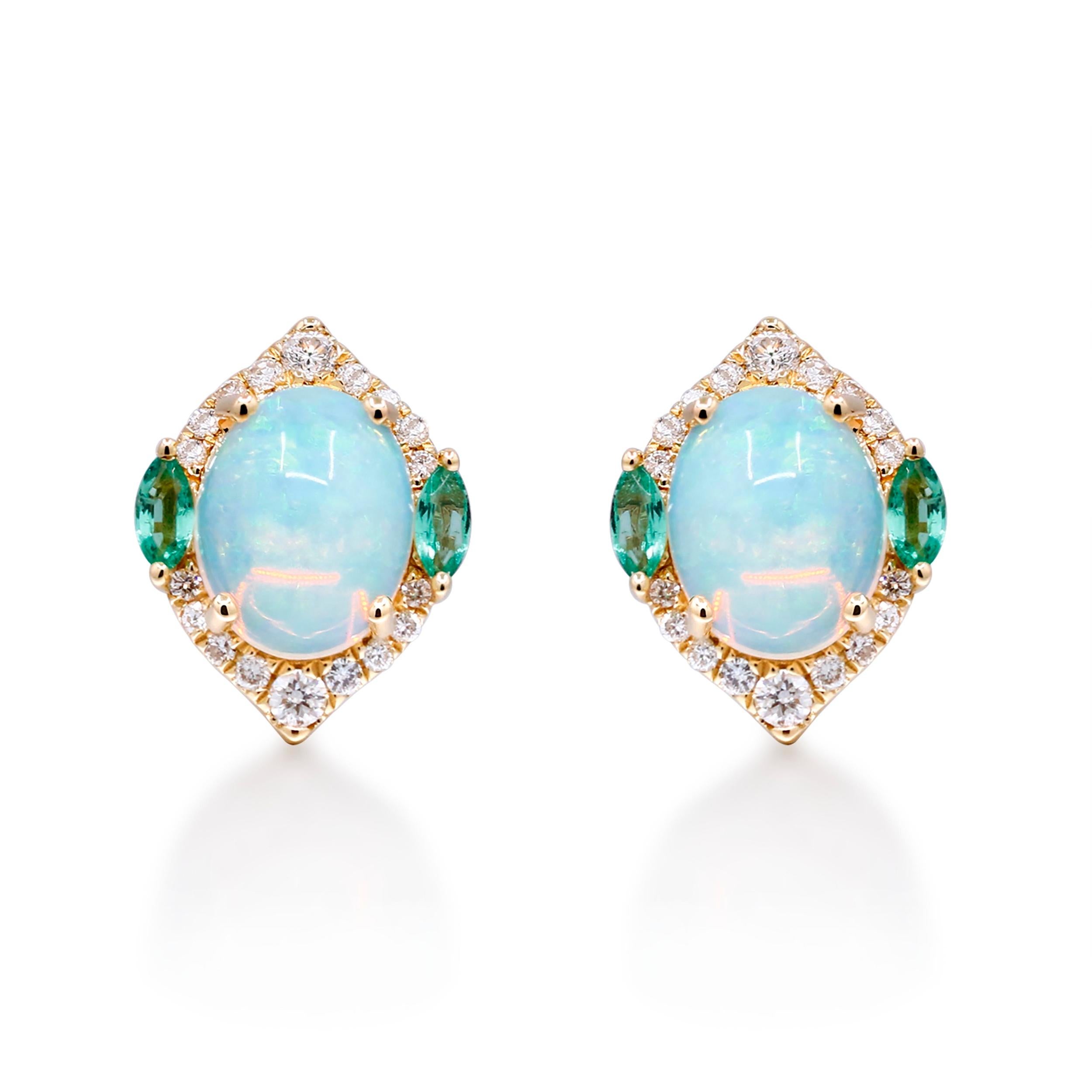 Art déco Gin and Grace Boucles d'oreilles 14K en opale éthiopienne et émeraude en vente