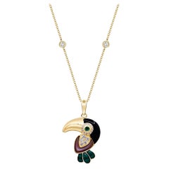 Pendentif Gin & Grace en or 14 carats, émeraude de Zambie, nacre, malachite et onyx