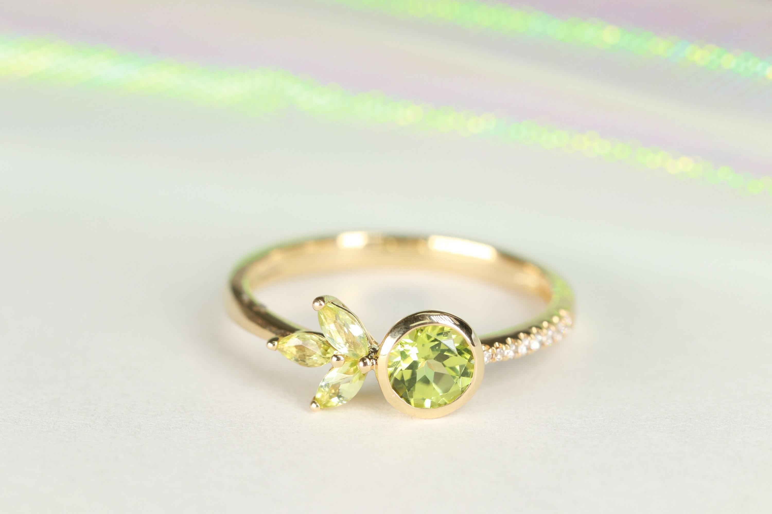 Art Deco Gin & Grace Classic Peridot with Diamond 14k Yellow Gold Ring For Women/Girls For Sale