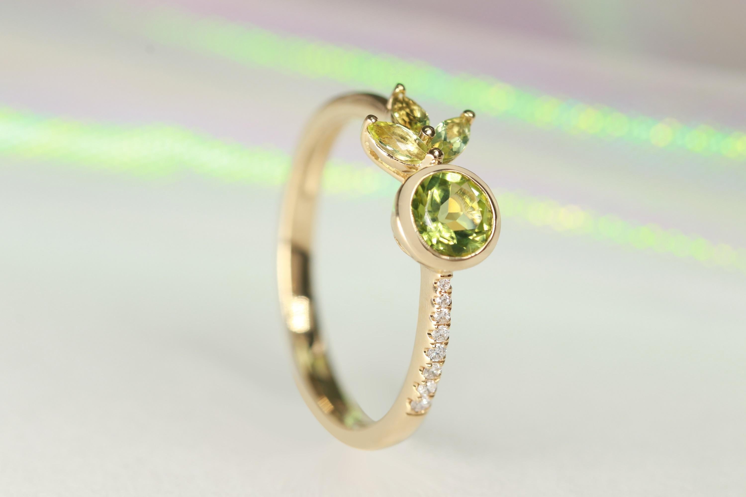 Taille ronde Gin and Grace Classic Peridot with Diamond 14k Yellow Gold Ring For Women/Girls en vente
