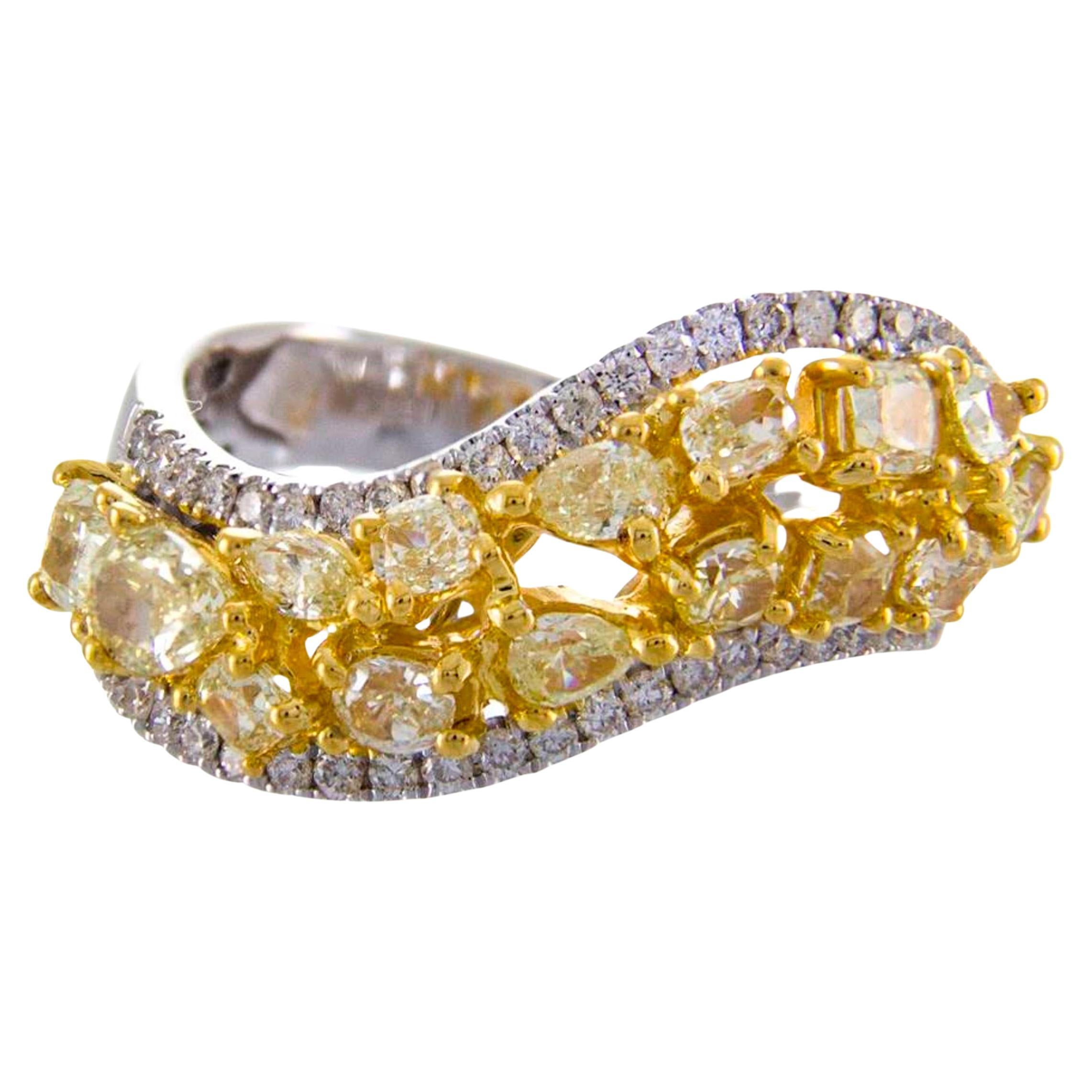 Gin & Grace Yellow Diamond with Round-Cut White Diamonds 18k TT Gold Ring