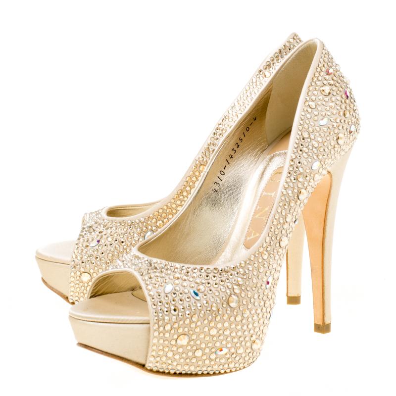 Gina Beige Satin Crystal Embellished Peep Toe Platform Pumps Size 37 In Excellent Condition In Dubai, Al Qouz 2