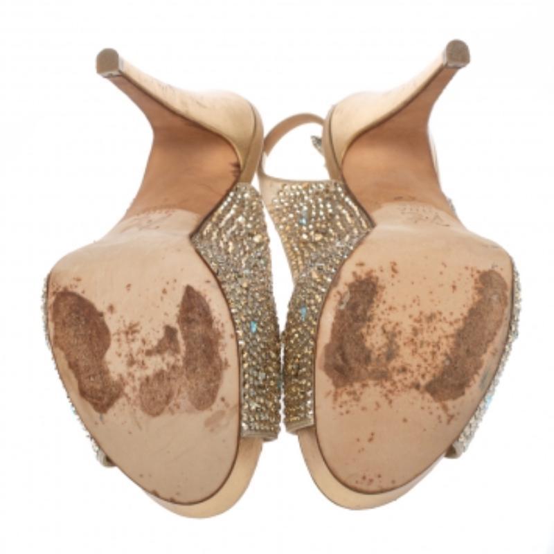 Gina Beige Satin Crystal Embellished Platform Peep Toe Slingback Sandals Size 37 In Good Condition For Sale In Dubai, Al Qouz 2