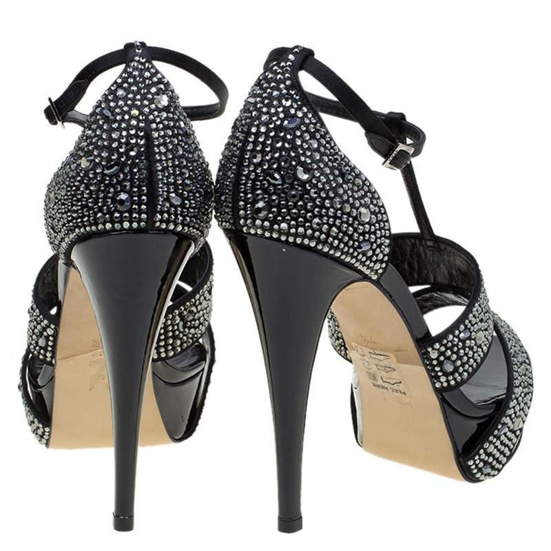 Gina Black Crystal Embellished Leather T Strap Platform Sandals Size 38 In Good Condition For Sale In Dubai, Al Qouz 2