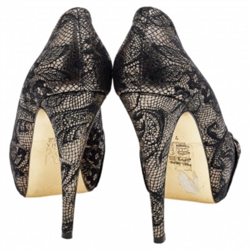 Nero Gina, nero/oro, pizzo e pelle, con plateau taglia 40 in vendita