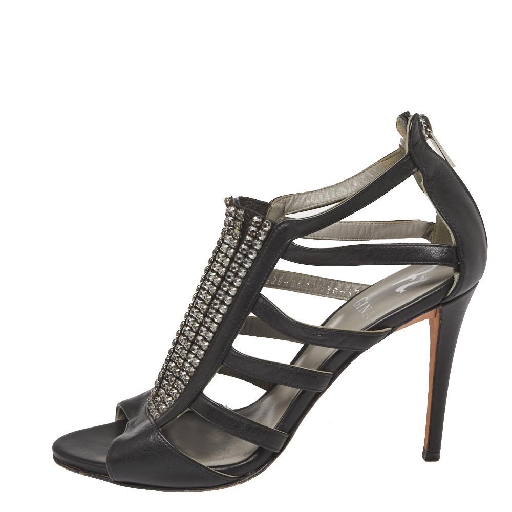 Gina - Sandales en cuir noir ornées de cristaux, taille 37,5 en vente 3