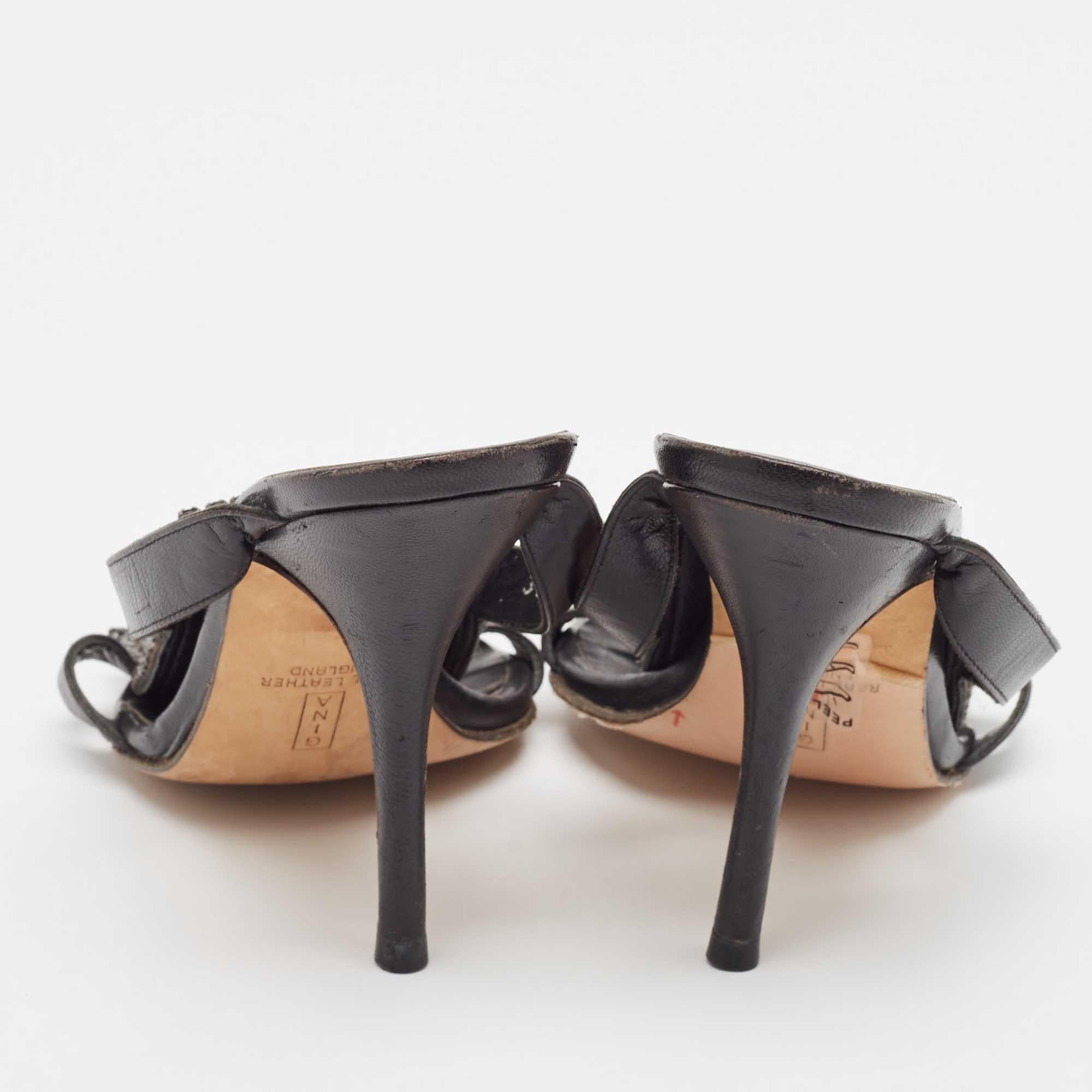 Donna Gina - Sandali in pelle nera impreziositi da cristalli - misura 38,5 in vendita