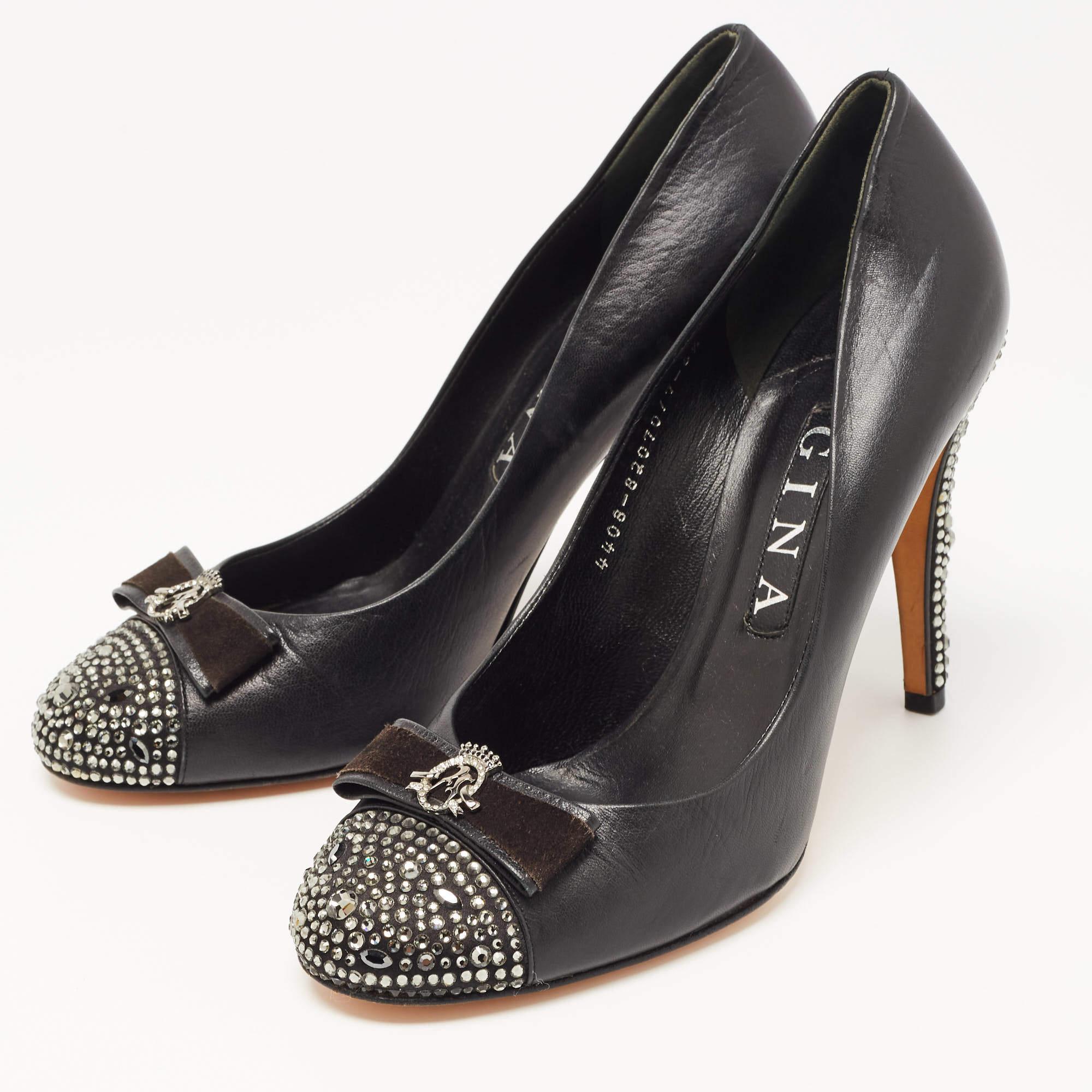 Make a chic style statement with these designer pumps. They showcase sturdy heels and durable soles perfect for your fashionable outings