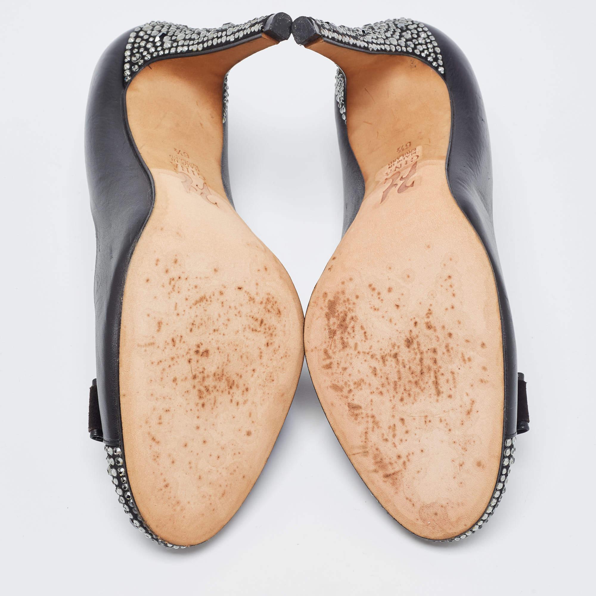 Gina Black Leather Embellished Pumps Size 39.5 For Sale 2