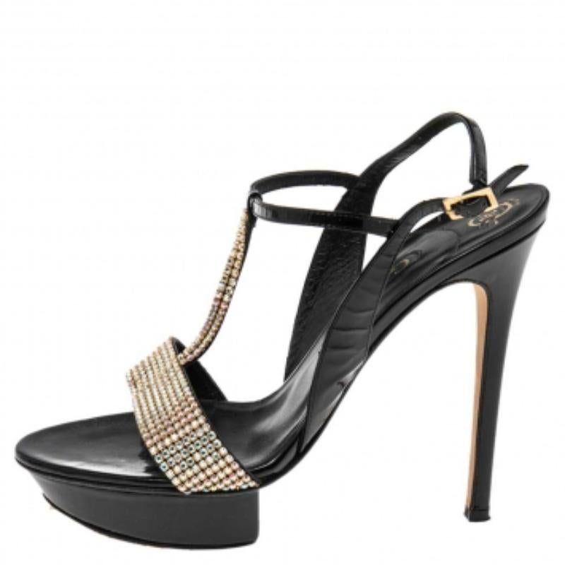 Gina Sandalias con tiras en T de charol negro con adornos de cristal talla 39.5 Negro en venta