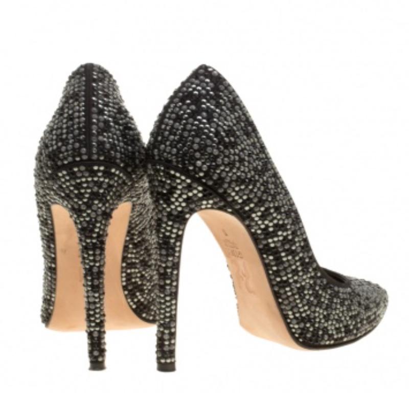 Gina - Escarpins en satin noir avec ornements en cristal - Taille 38 en vente 5