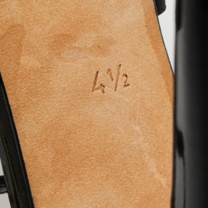 Diese Sandalen sind schick und mit Sorgfalt konstruiert, um eine gute Passform zu gewährleisten. Sie sind aus hochwertigen MATERIALEN gefertigt, langlebig, einfach zu stylen und fabelhaft, mit bequemer Innenausstattung, kunstvollem Design und