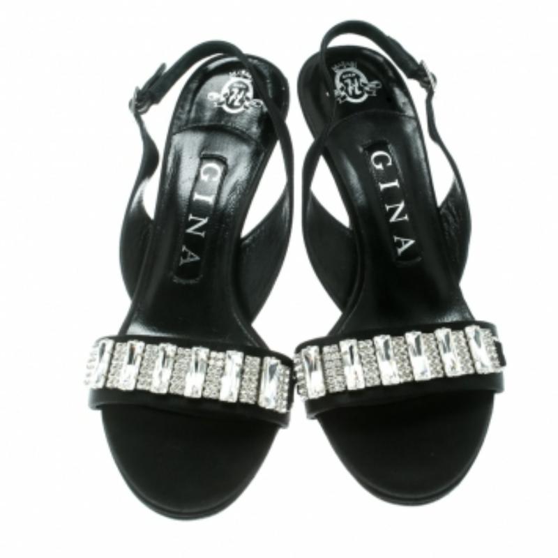 Noir Gina - Sandales à talons compensés en satin noir avec ornements en cristal - Taille 37 en vente