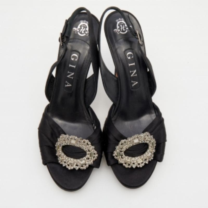 Gina Schwarze Satin-Sandalen mit Kristallverzierung und Slingback Größe 39 im Angebot 4