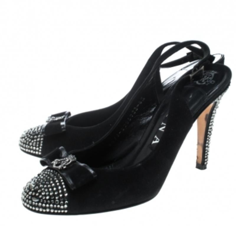 Gina Suede Noir Crystal Embellish Cap Toe Slingback Sandals Size 37.5 en vente 3