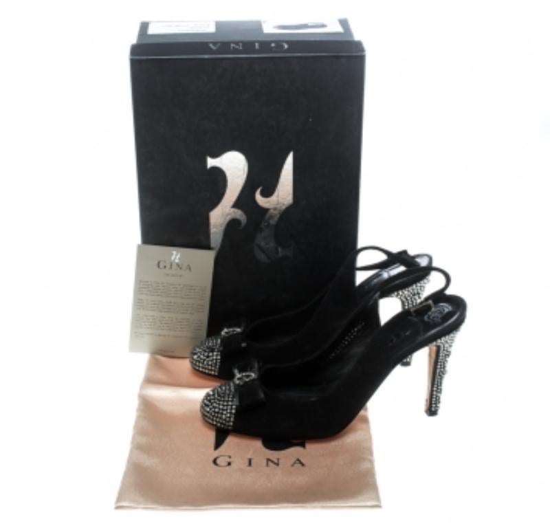 Gina Suede Noir Crystal Embellish Cap Toe Slingback Sandals Size 37.5 en vente 4
