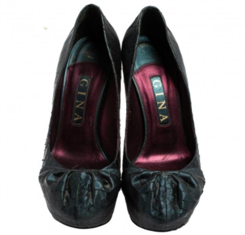 Black Gina Blue Python Embossed Leather Elle Platform Pumps Size 38.5 For Sale