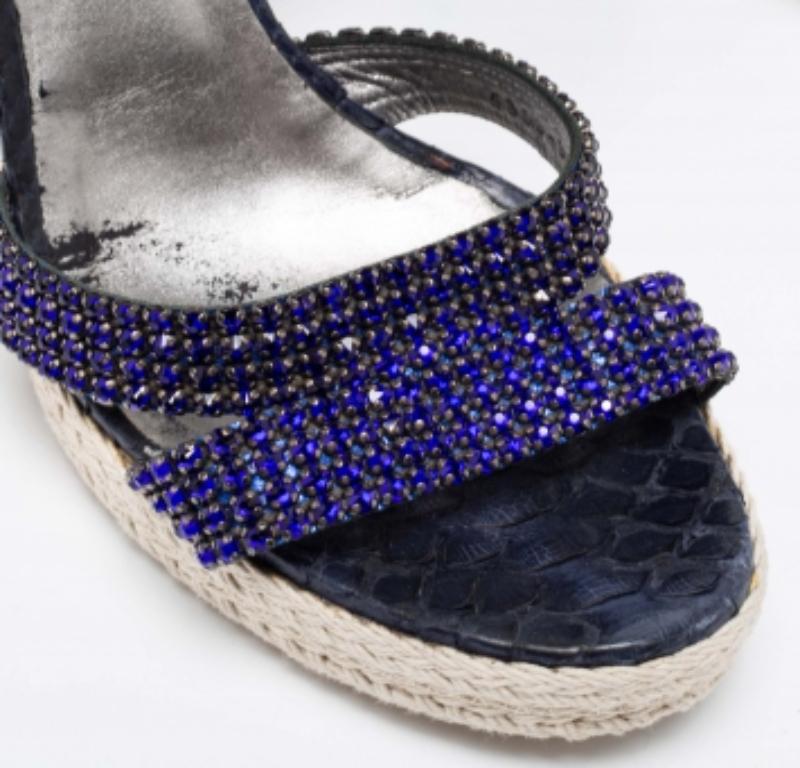 Gina Blue Python Leather Crystal Wedge Platform Ankle-Strap Sandals Size 40.5 Bon état - En vente à Dubai, Al Qouz 2