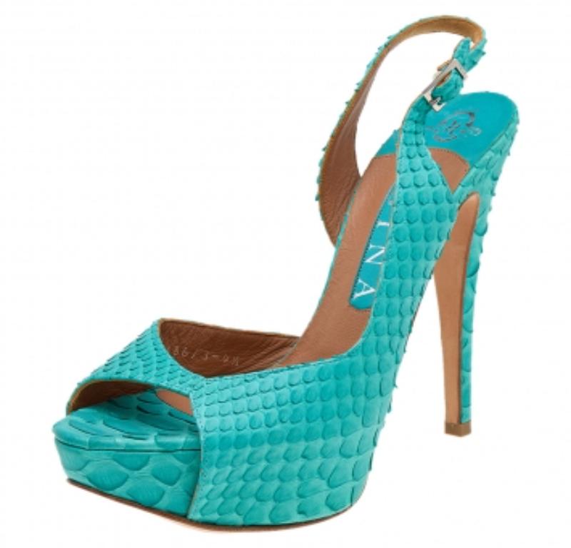 Gina - Escarpins à plateforme en cuir python bleu - Taille 37,5 en vente 2