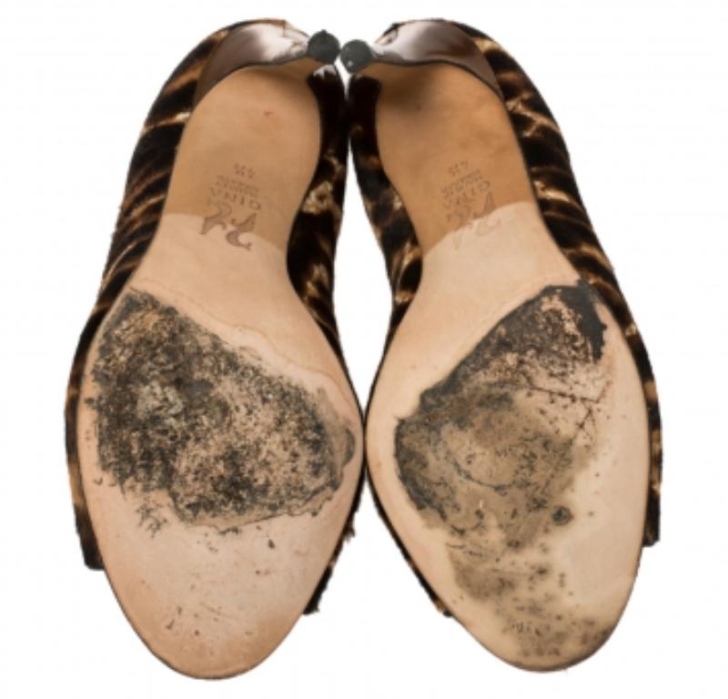Gina Brown Leopard Print Calf Hair Embellished Sandals Size 37.5 For Sale 4