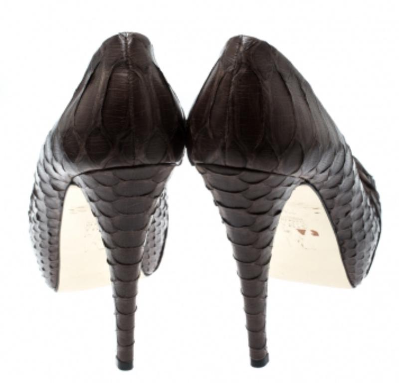 Donna Gina, pelle di pitone marrone, Elle Platform Pumps, misura 40,5 in vendita