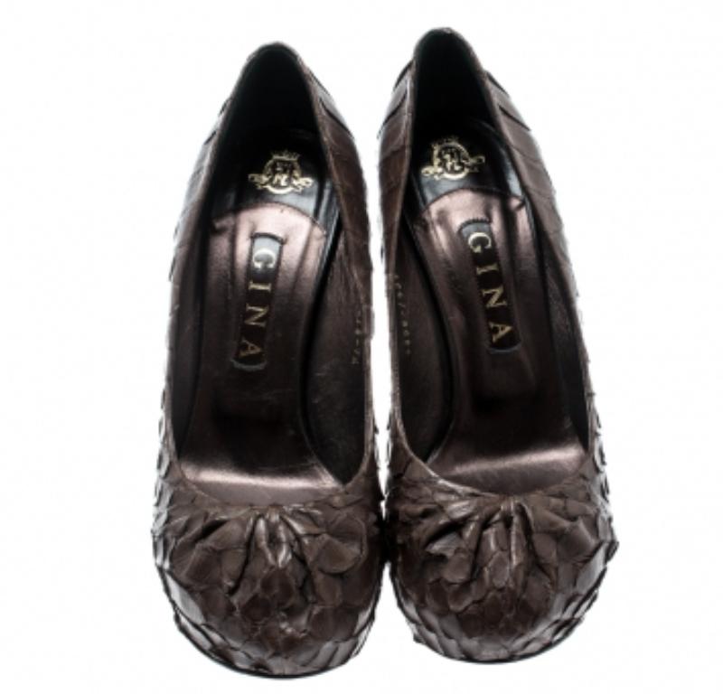 Gina, pelle di pitone marrone, Elle Platform Pumps, misura 40,5 in vendita 1