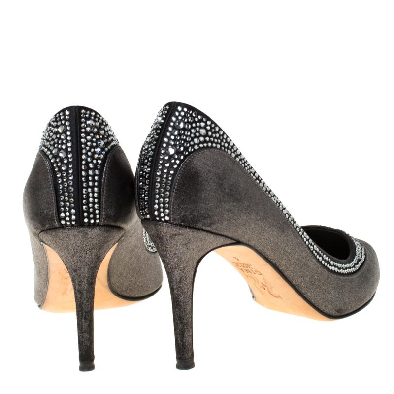gina pointed toe pumps lv
