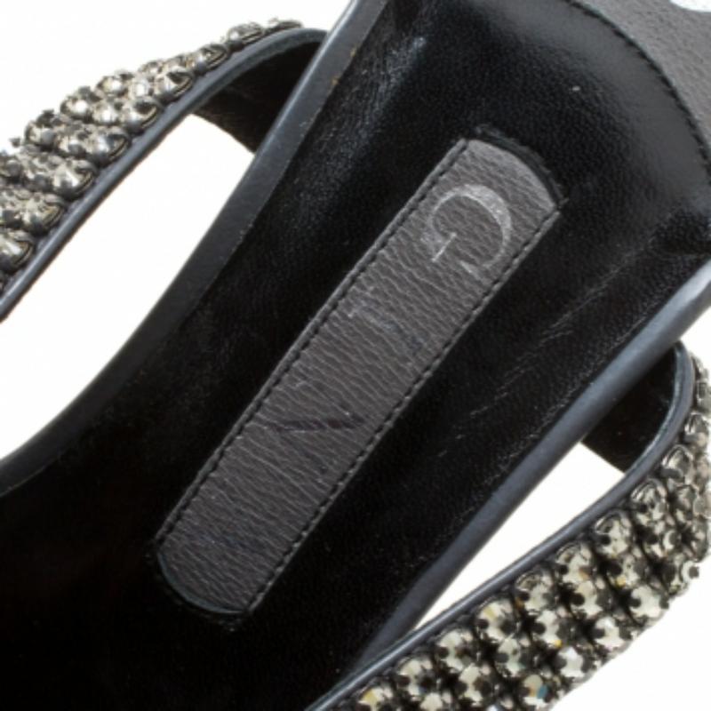 Gina - Sandales à lanières croisées en cuir ornées de cristaux gris foncé, taille 37 en vente 1