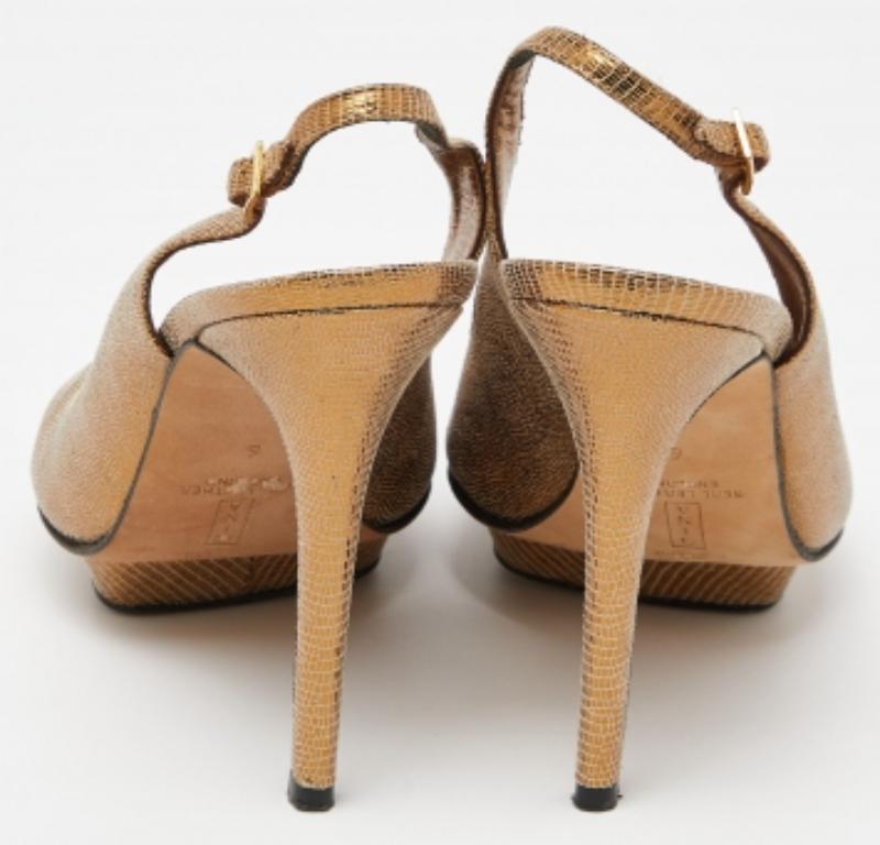 Gina - Sandali in pelle con piattaforma Peep Toe Slingback in oro con effetto lucertola - misura 39 in vendita 1