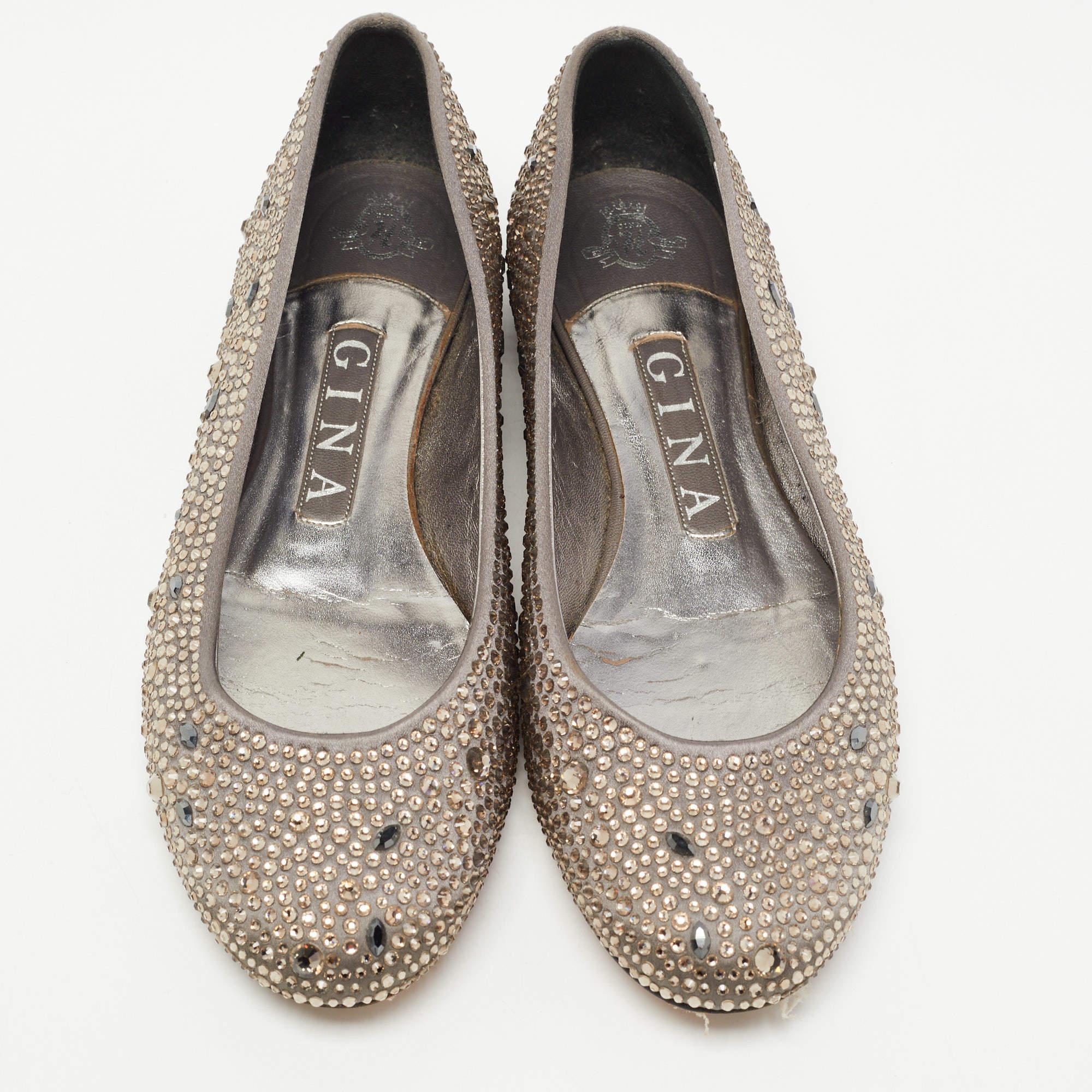 Gray Gina Grey Crystal Embellished Satin Ballet Flats Size 37 For Sale