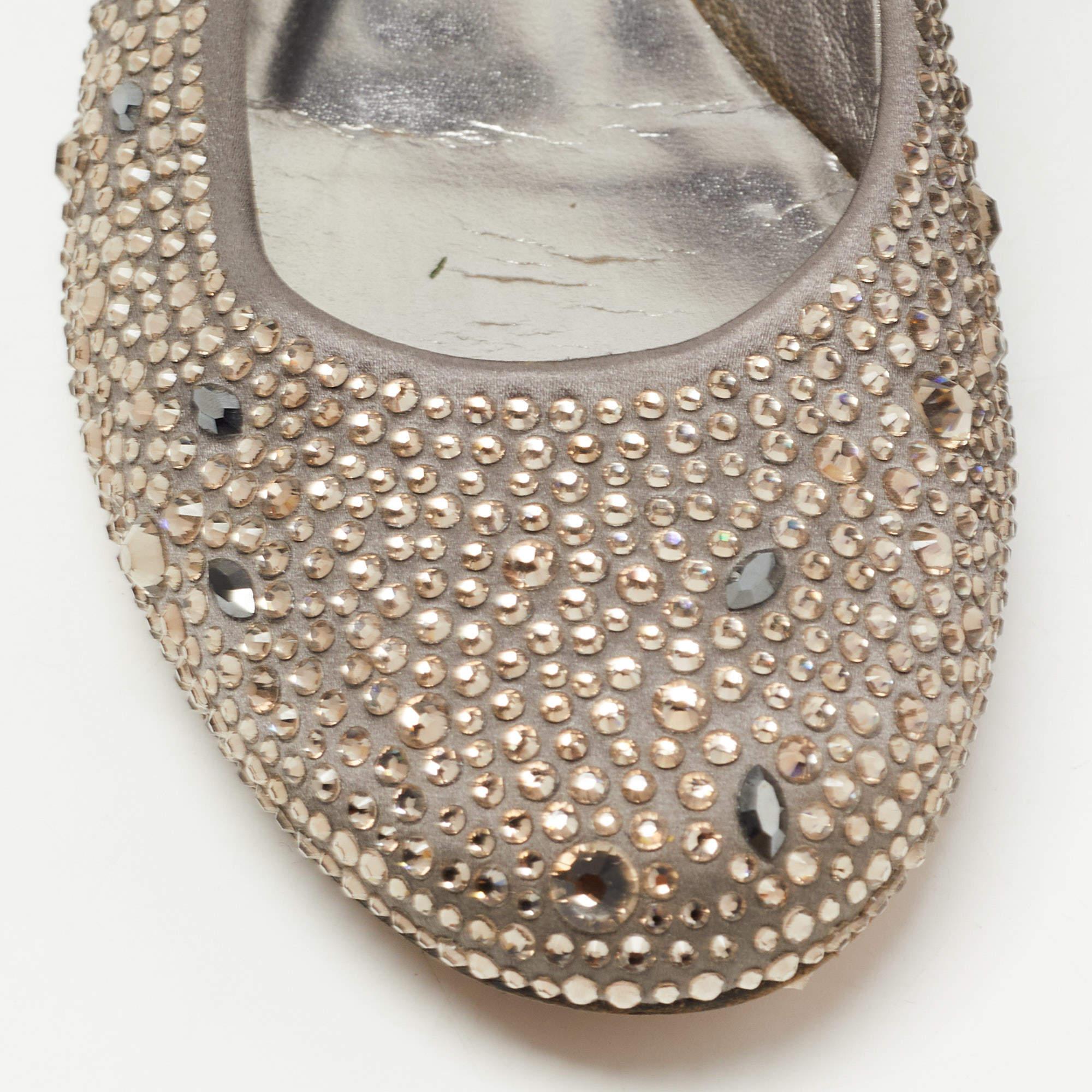 Gina Grey Crystal Embellished Satin Ballet Flats Size 37 For Sale 2