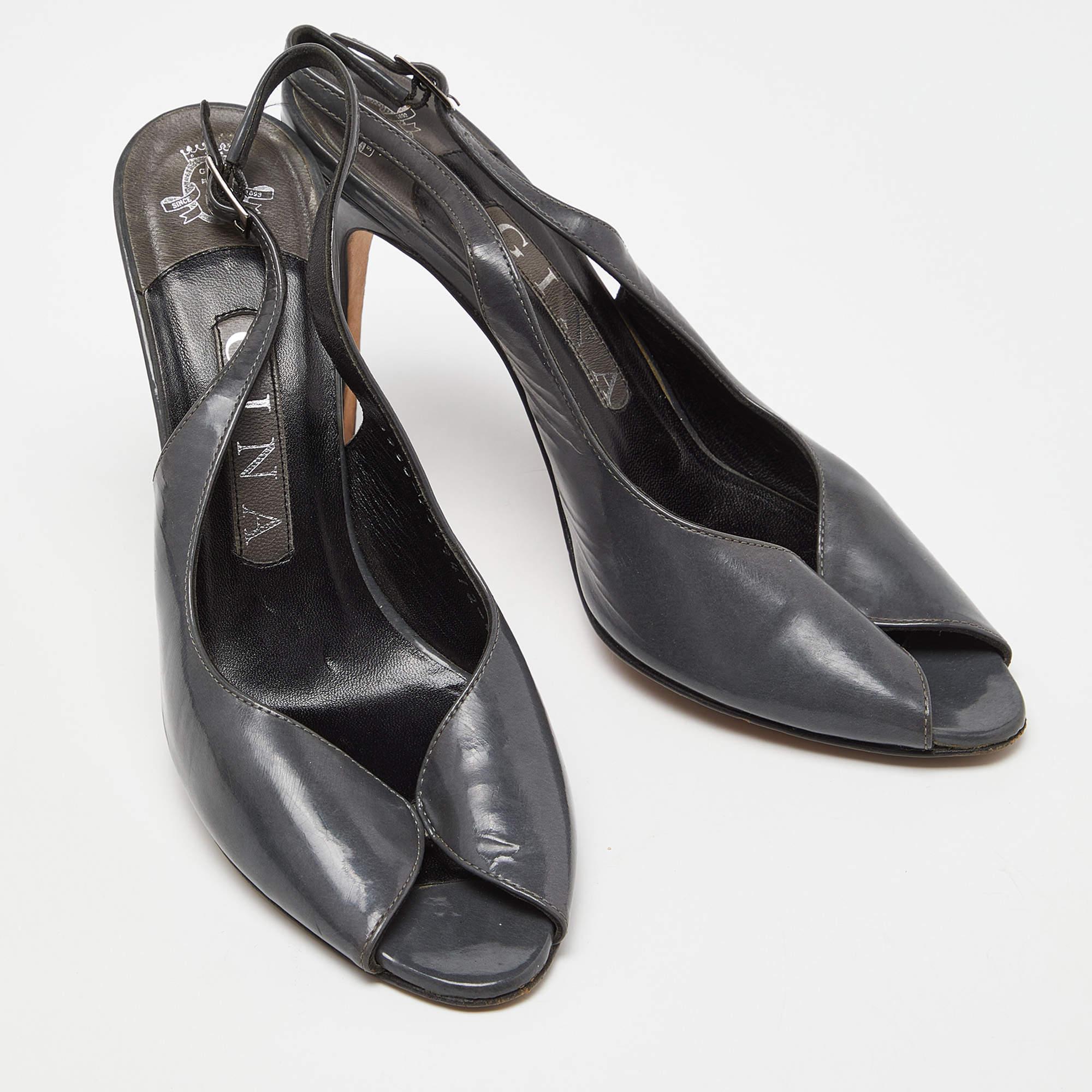 Gina Grey Leather Open Toe Slingback Sandals Size 37.5 In Good Condition For Sale In Dubai, Al Qouz 2
