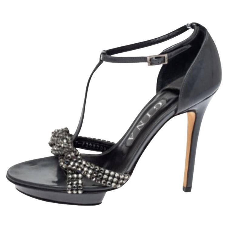 Gina Grey Patent Leather Crystal Embellished T-Strap Sandals Size 37.5 For Sale