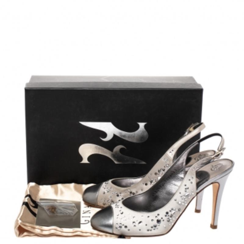 Gina, raso metallizzato e pelle con cristalli, Sandali Slingback Taglia 37,5 In condizioni buone in vendita a Dubai, Al Qouz 2