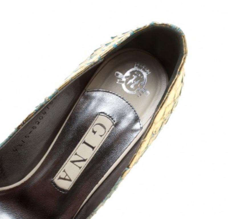 Gina Multicolor Metallic Python Leder Plateau Pumps Größe 37,5 im Zustand „Gut“ im Angebot in Dubai, Al Qouz 2