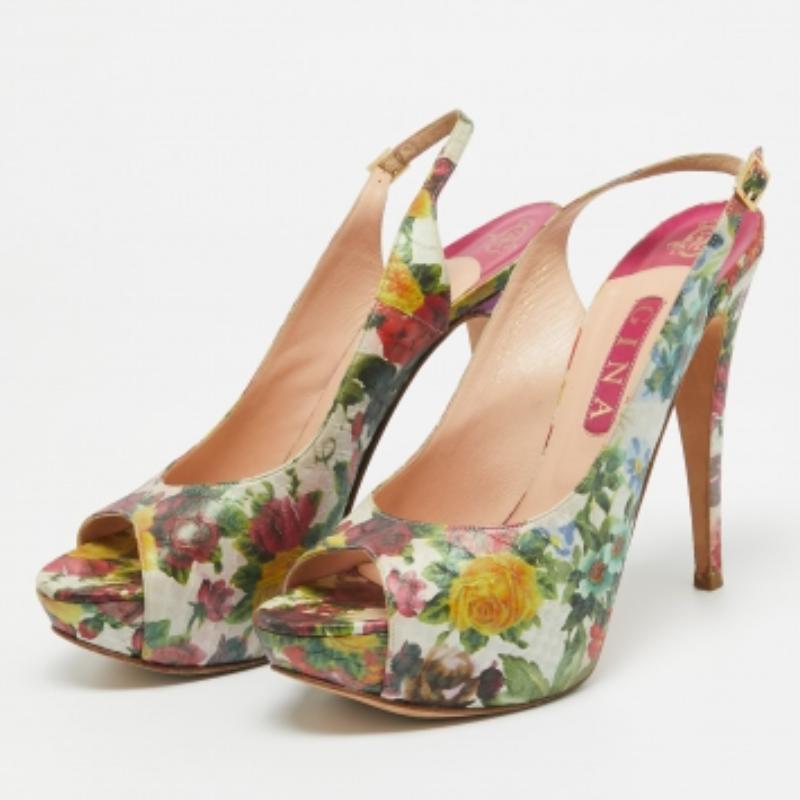 Make a chic style statement with these designer pumps. They showcase sturdy heels and durable soles, perfect for your fashionable outings!