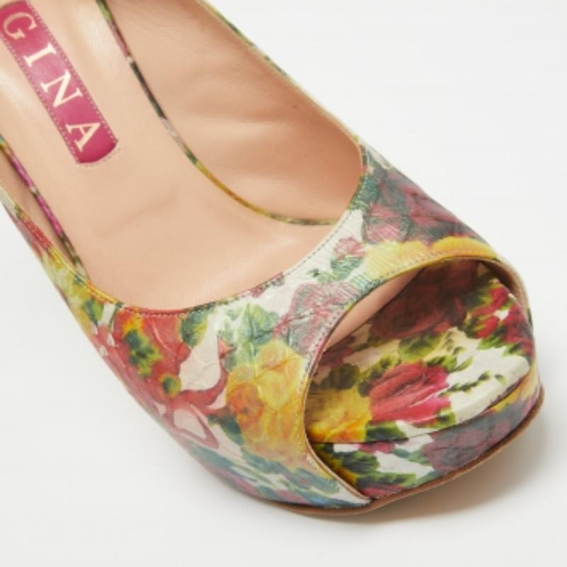 Gina Multicolor Python Embossed Leather Peep Toe Slingback Pumps Size 40.5 In Good Condition For Sale In Dubai, Al Qouz 2