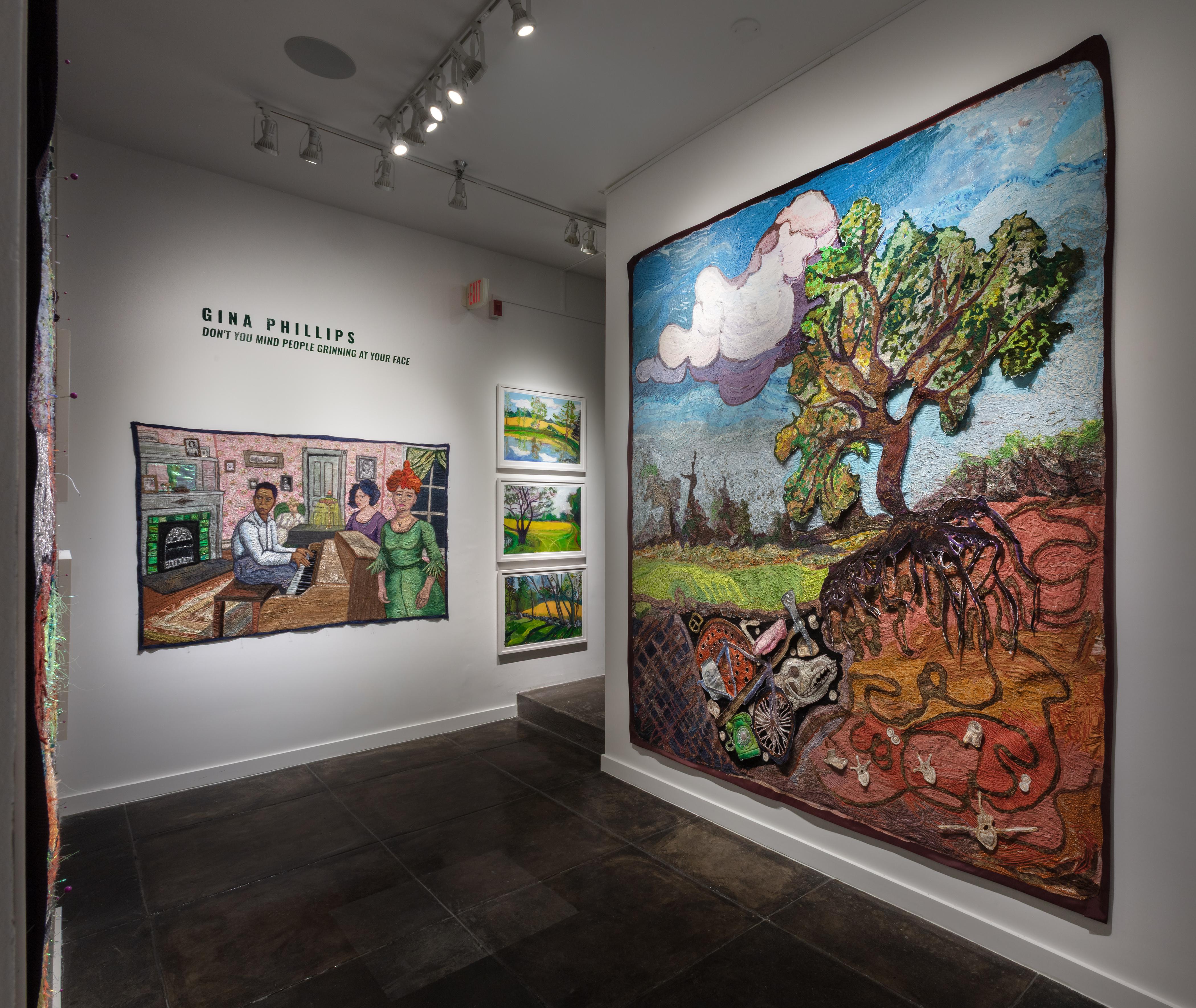 Gina Phillips è un'artista narrativa a tecnica mista cresciuta in Kentucky e residente a New Orleans dal 1995. L'immaginario, le storie e i personaggi di entrambe le regioni influenzano il suo lavoro. Ha iniziato la sua carriera come pittrice, ma