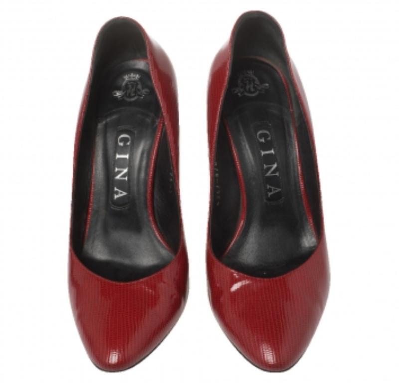 Gina Red Glossy Lizard Embossed Leather Pointed Toe Pumps Size 38 For Sale 2