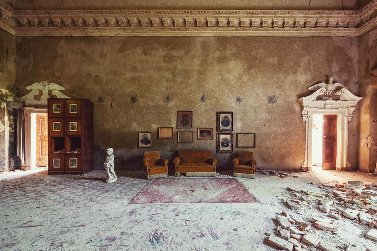 Figurative Photograph Gina Soden  - Fortezza Letteraria de Gina Soden, tirage limité, photographe