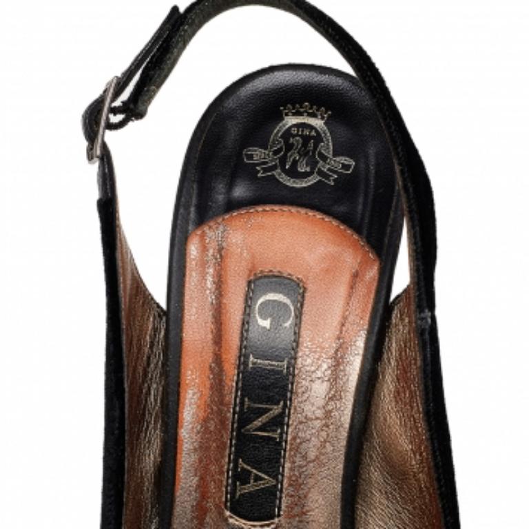 Gina Velvet Crystal Embellish Peep Toe Platform Slingback Sandals Size 39 État moyen à Dubai, Al Qouz 2