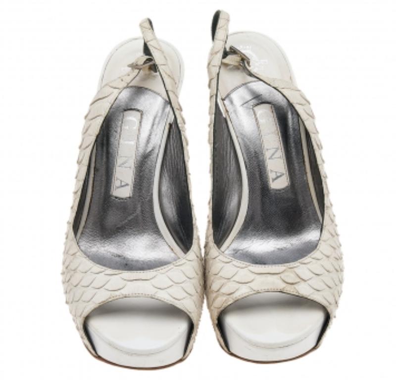 Gina White Python Leather Peep Toe Platform Slingback Sandals Size 38 (Sandales à talons compensés en cuir de python blanc) en vente 2