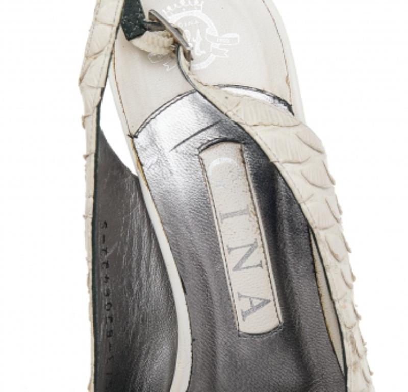 Gina White Python Leather Peep Toe Platform Slingback Sandals Size 38 (Sandales à talons compensés en cuir de python blanc) en vente 3