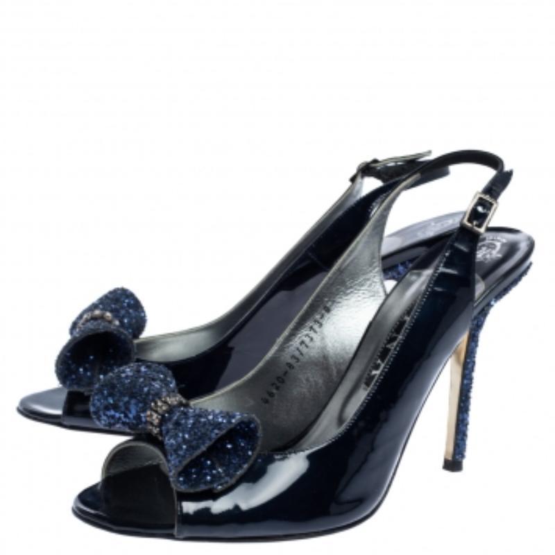 Gine Blue Patent Leather And Embellished Slingback Open Toe Sandals Size 41 For Sale 3